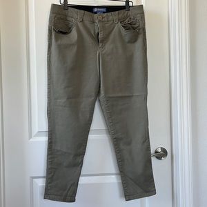 Democracy size 16 green pants